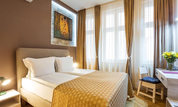 Sofia City Center Hotel | Sofia Place Hotel by HMG