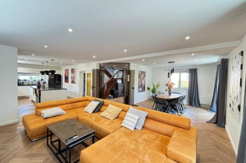 Lampertheim House | Soh Rent Villa Piscine Proche Strasbourg TV - Wifi - Parking