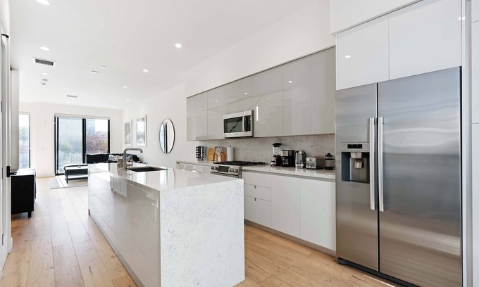 Westlake House | SoHo by Colby & Conrad