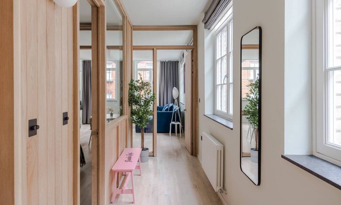 Soho Apartment | Soho Chic Retreat by Frankie Says