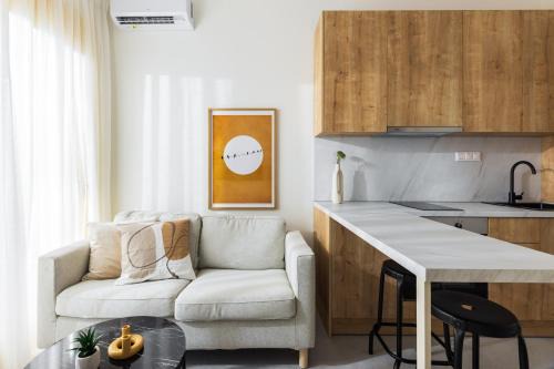 Thessaloniki Apartment | Soho Harbor by halu!