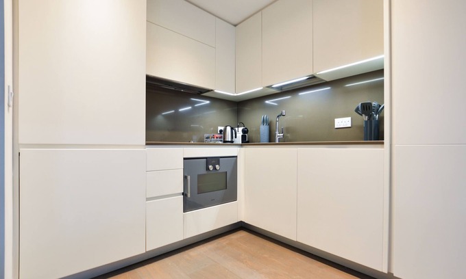 Soho Apartment | Soho Luxury 1 Bedroom Apartment by Concept Apartments