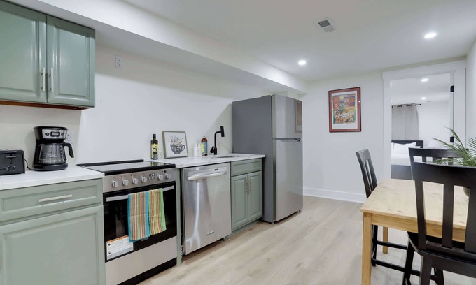 Washington Apartment | Sojourn Renovated in Capitol Hill Hideaway