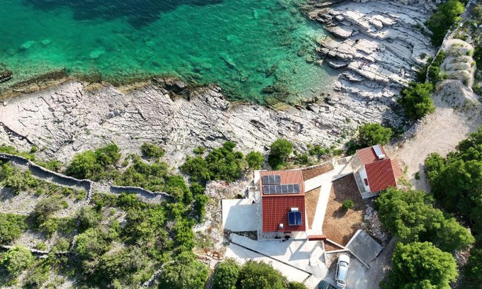 Veliki Drvenik House | SOL ET PAX