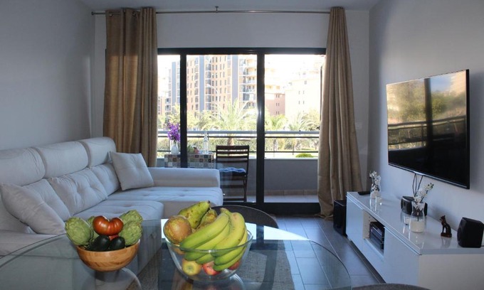 Playa de San Juan Apartment | Sol y playa