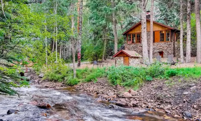 Idaho Springs Cabin | Solace WATERFRONT Work & Play Cabin getaway