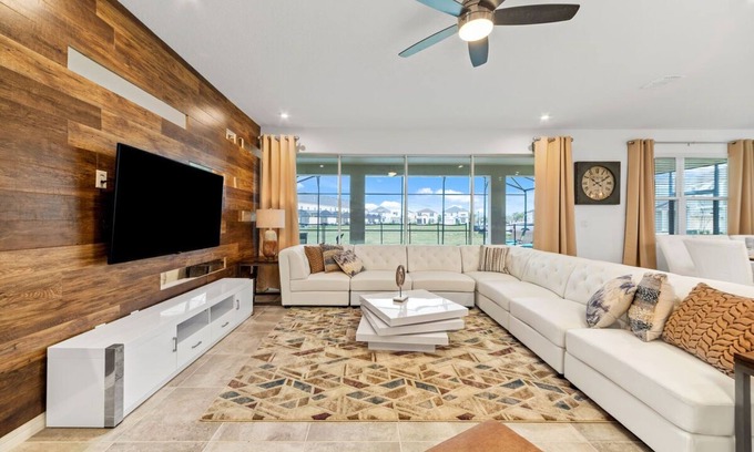 Kissimmee House | Solara Resort Home with Private Pool | Close to Disney and Major Attractions