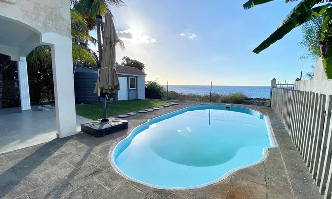 Flic-en-Flac Villa | Solara West - 2-bedroom villa with Private Pool and Seafront