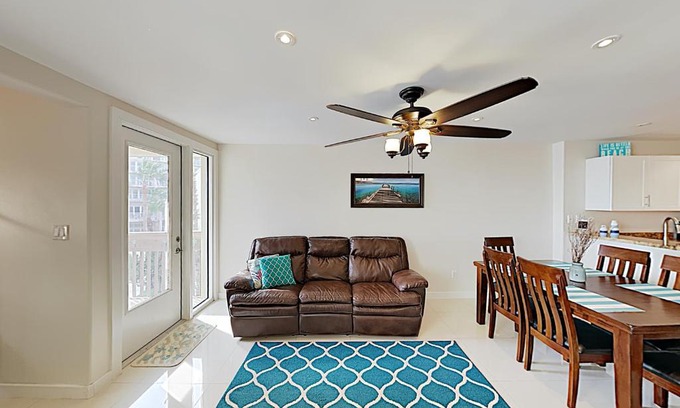 South Padre Island Apartment | Solare Garden Villa 877