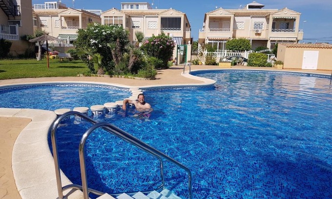 Orihuela Costa Apartment | Solarium, pool & views in Playa Flamenca