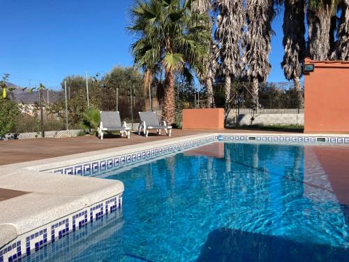 Motril House | “Soleado” Casa rural con piscina