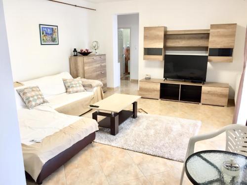 Kalocsa Apartment | Solemio Apartman Kalocsa