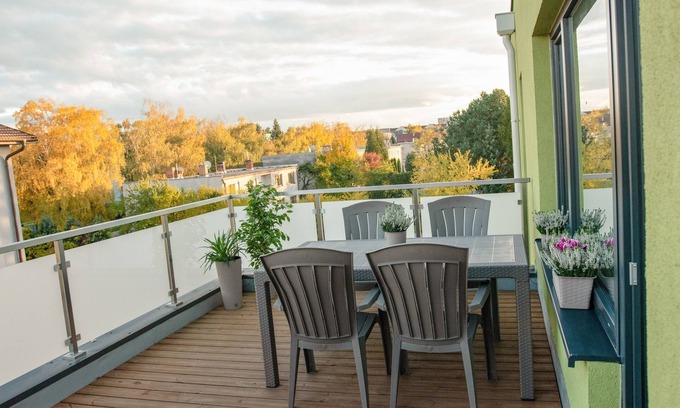 Nove Mesto Hotel | Solid Gold