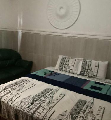 Nsawam House | SOLO AFRICAN GUEST hOUSE
