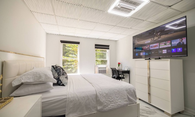 Lawrenceville Apartment | Solo Travelers' Private Riverside Suite Perfect for Business and Remote