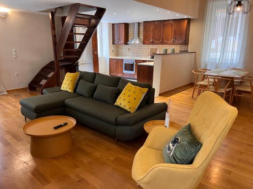Old Town Apartment | SOLOMOU APARTMENT