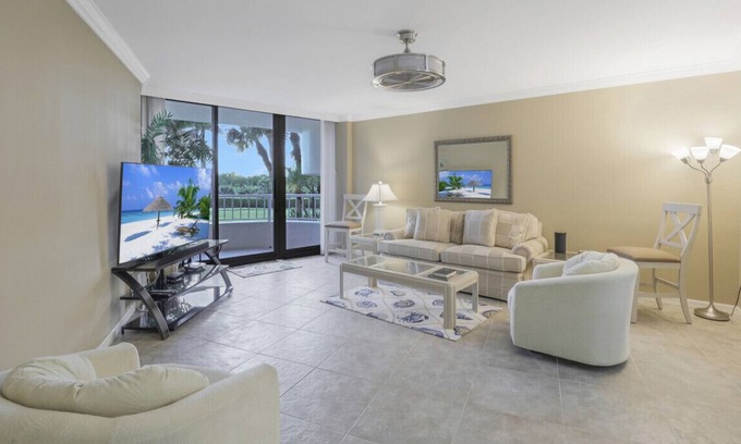 Marco Island Condo | Some beach somewhere! Spacious beach condo