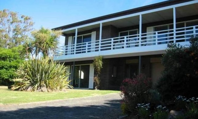 Cowes House | Somer Views Holiday Home