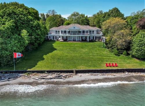 Historic Old Town Bed & Breakfast | Somerset - A Private Retreat