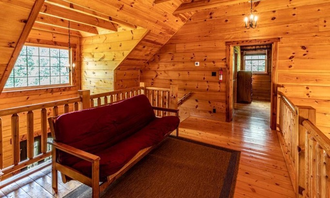 Luray Cabin | Somerset Cabin