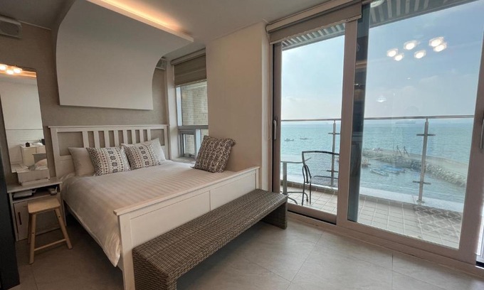 Namhae House | Somewhales Pension
