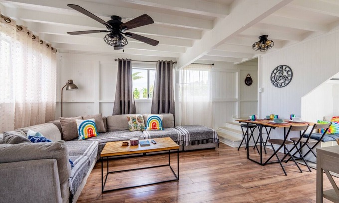 Hilo House | Somewhere Over Rainbow Loft - Hilo NEW