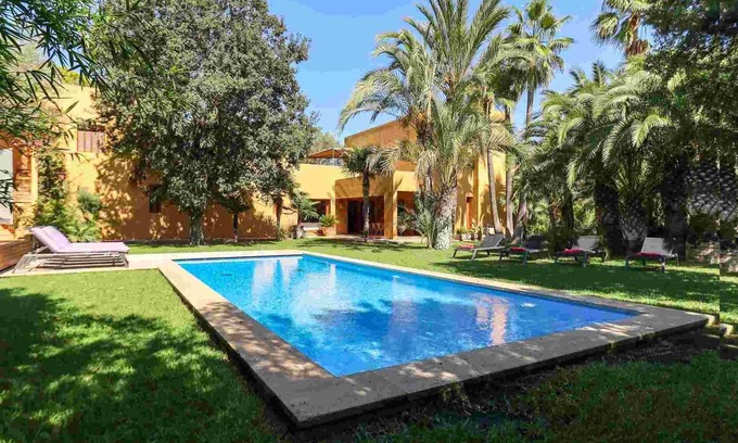 Cala Bona Villa | Son Floriana, Holiday Villa for 8 persons in Cala Bona, Mallorca
