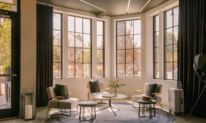 Central Square Apartment | Sonder 907 Main | Stellar King Suite+ w/Balcony