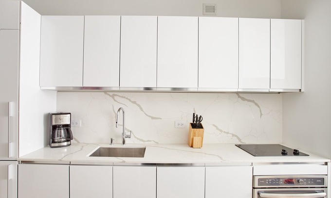 Financial District Apartment | Sonder at Battery Park | Pleasant Studio + Gym