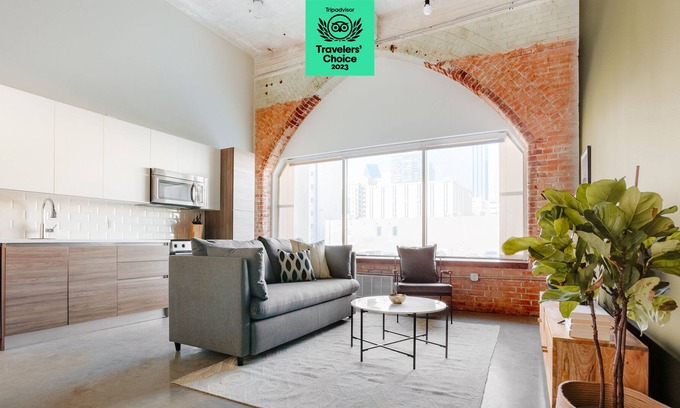 Downtown Dallas Apartment | Sonder at Butler Brothers | One-Bedroom Apartment