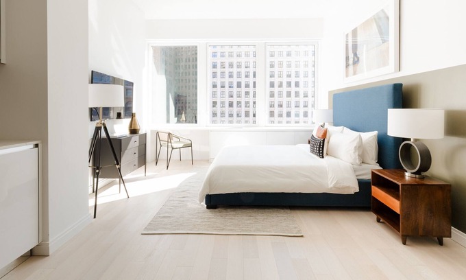 Financial District Apartment | Sonder Battery Park | Studio Apartment