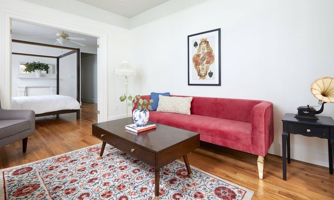Faubourg Marigny Apartment | Sonder Market Place | Three-Bedroom Apartment