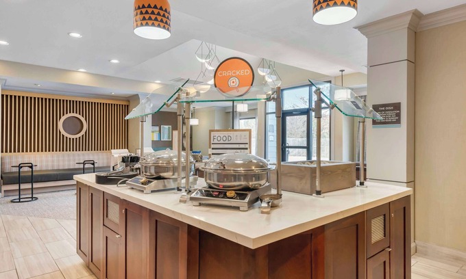 Herndon Hotel | Sonesta ES Suites Dulles Airport