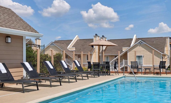 Newark Hotel | Sonesta ES Suites Wilmington - Newark