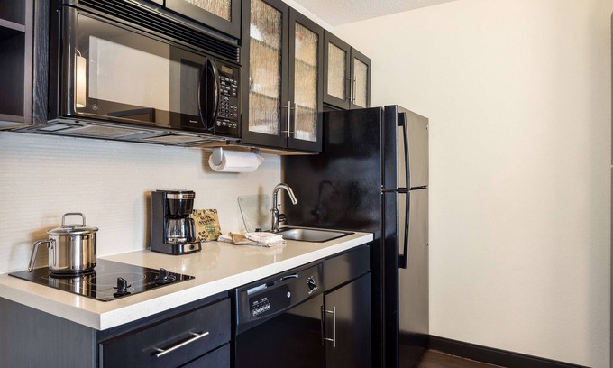 Las Colinas Hotel | Sonesta Simply Suites Dallas Las Colinas