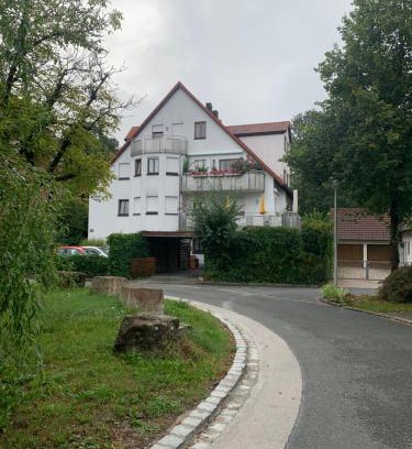 Feucht Apartment | Sonnige Dachwohnung