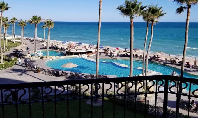 Puerto Penasco Apartment | Sonoran Sea Resort 308w on Sandy beach sleeps 8 great beach views