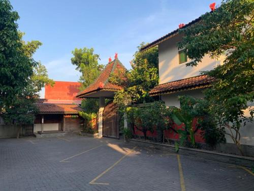 Wirobrajan House | Sonosewu Guesthouse Syariah