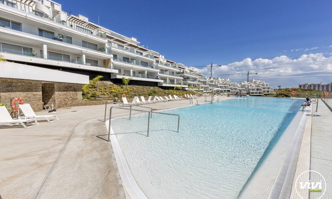 New Golden Mile Ski Chalet | Sonrisa | Townhouse with pool in Estepona
