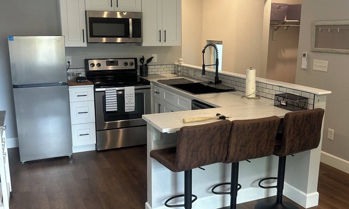 Lafayette Apartment | Soothing 2-bedroom apartment with AC close to Boulder/Denver