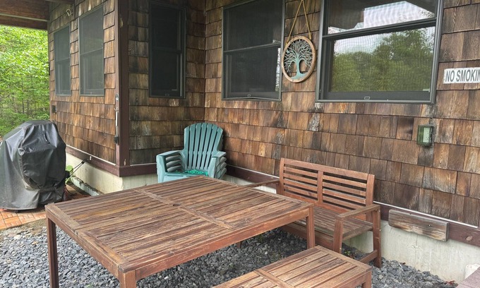 Carrabassett Valley Apartment | Soothing 3-bedroom apartment in Carrabassett Valley ten minutes to Sugarloaf