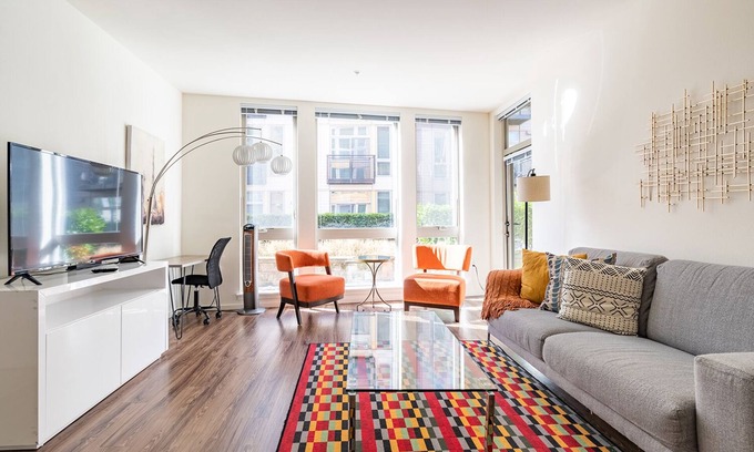 Mercer Island Apartment | Sophari Mercer Island Apartments