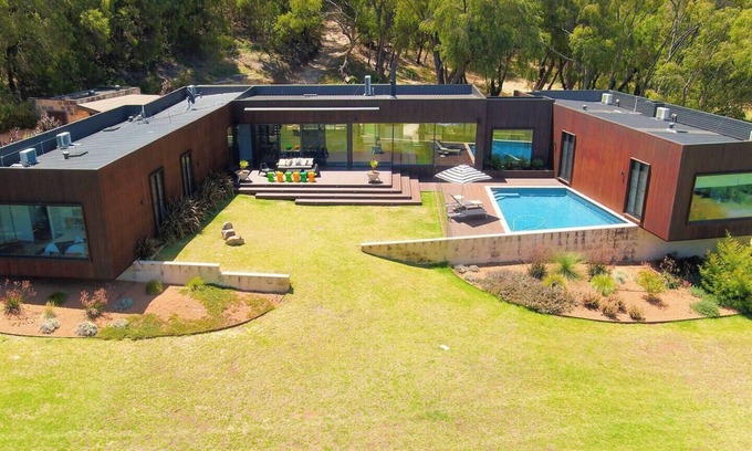 Yallingup House | Sophies Vineyard Sprawling Scenery with Pool