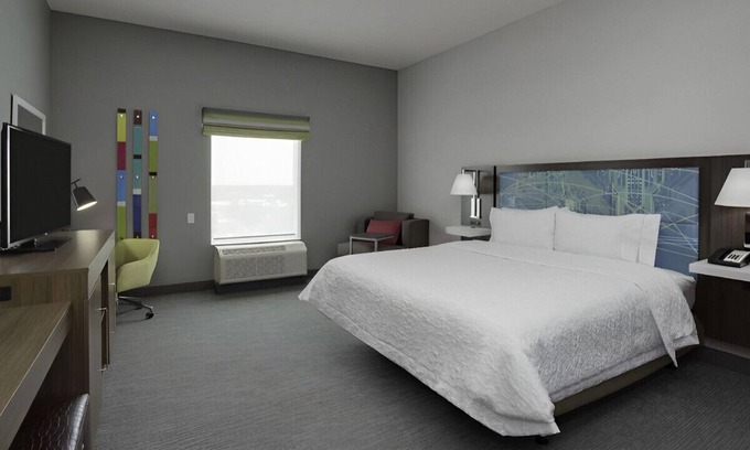 Pompano Isles House | Sophisticated Room for Business & Leisure Travel