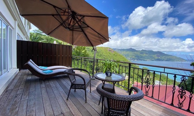 Glacis Bed & Breakfast | Sorento Sur Mer