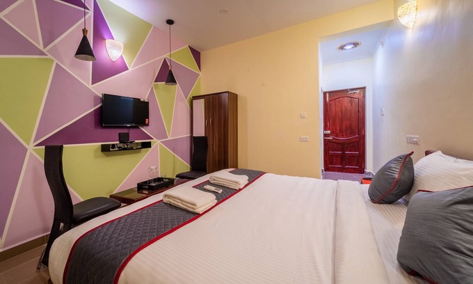 Kalapettai Hotel | Sornalaxmi Residency