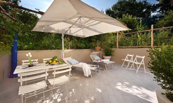 Sorrento City Centre Apartment | Sorrento Central Flat