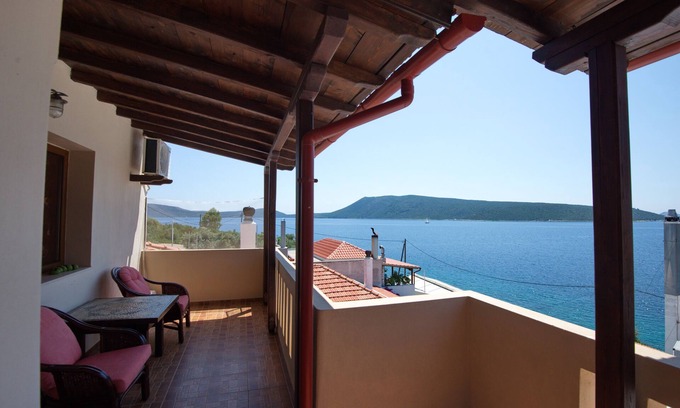 Steni Vala Hotel | Sossinola