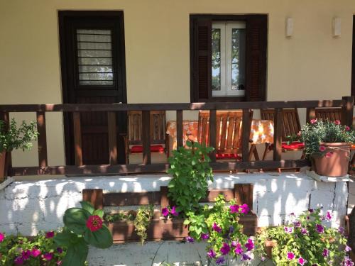 Nea Mesagkala Apartment | Sotiroulis Apartments