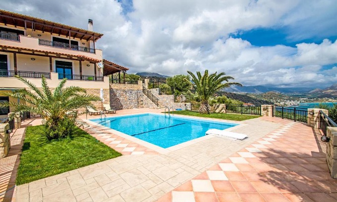 Agios Vasileios House | Souda Bay Loggia